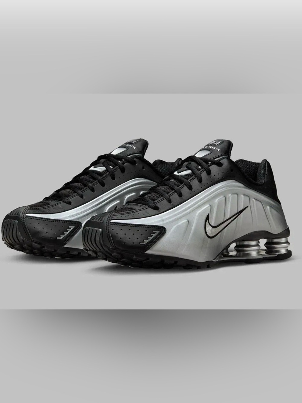 Nike Shox R4 Metallic Silver Black HQ1988-007 Men's Size 10